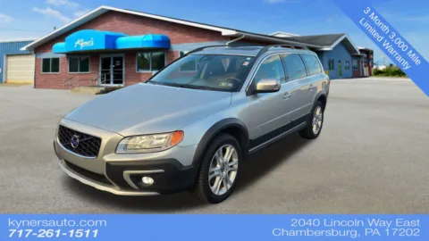 Silver 2016 Volvo XC70 T5 Premier for sale in Chambersburg, PA