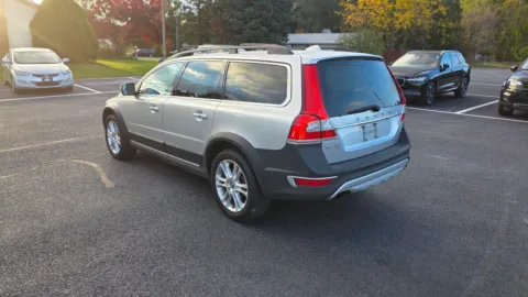 More photos of 2016 Volvo XC70 T5 Premier at Kyner's Auto Sales, Inc., PA