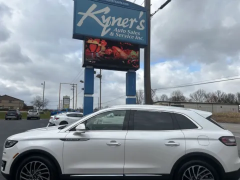Another view of 2019 Lincoln Nautilus Reserve for sale in Chambersburg, PA at Kyner's Auto Sales, Inc.