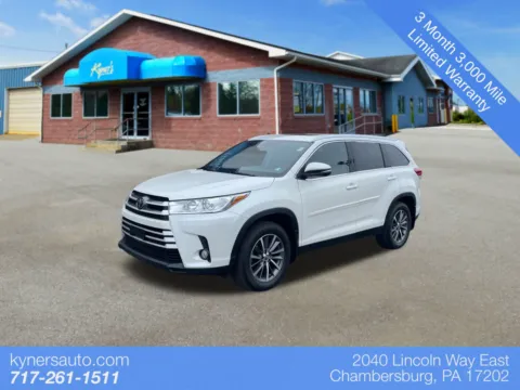 White 2019 Toyota Highlander XLE for sale in Chambersburg, PA