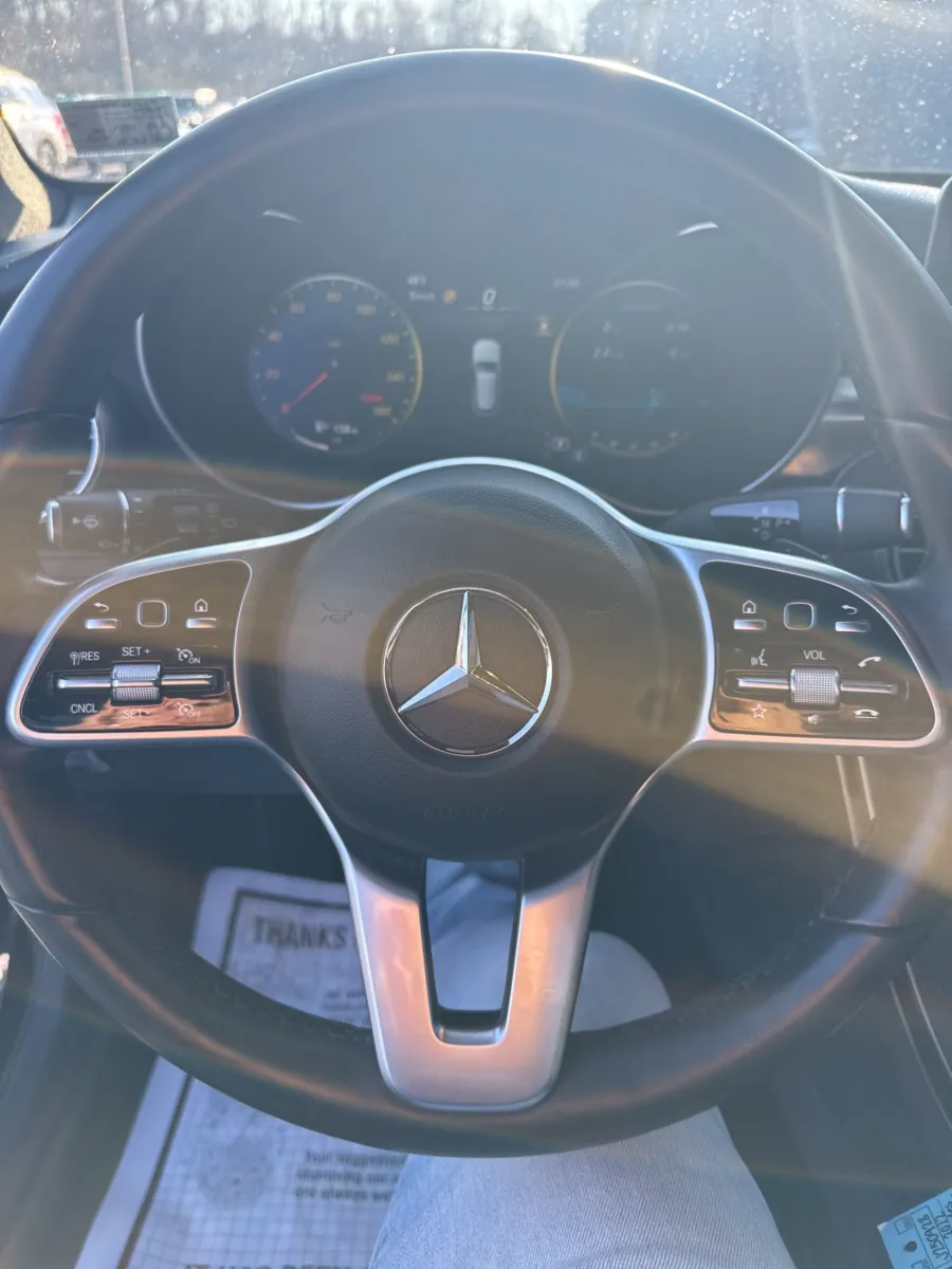 2022 Mercedes-Benz GLC GLC 300 — photo 17