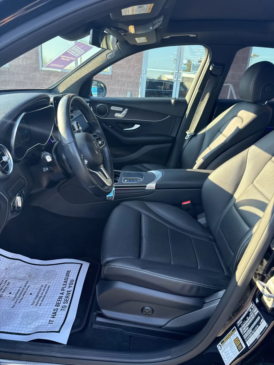 2022 Mercedes-Benz GLC GLC 300 — photo 10
