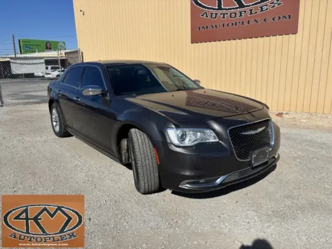 Gray 2017 Chrysler 300 C for sale in Abilene, TX