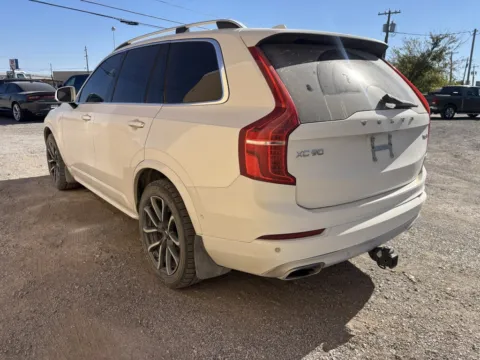 More photos of 2016 Volvo XC90 T6 Momentum at 4M Autoplex - Industrial Blvd, TX