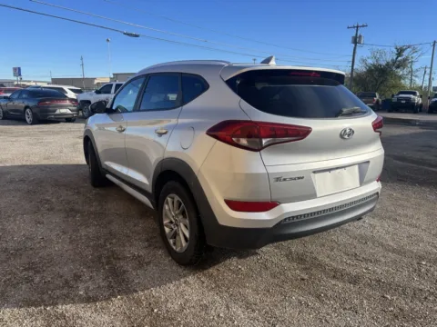 More photos of 2018 Hyundai Tucson SEL at 4M Autoplex - Industrial Blvd, TX
