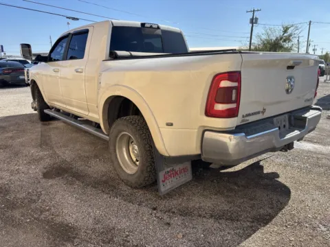 More photos of 2021 Ram 3500 Laramie at 4M Autoplex - Industrial Blvd, TX