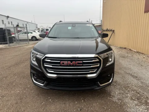 Photos of 2024 GMC Terrain SLT for sale in Abilene, TX at 4M Autoplex - Industrial Blvd