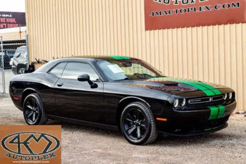 Black 2017 Dodge Challenger SXT for sale in Abilene, TX