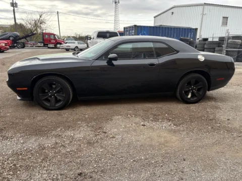 More photos of 2017 Dodge Challenger SXT at 4M Autoplex - Industrial Blvd, TX