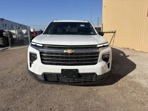Photos of 2025 Chevrolet Traverse LT for sale in Abilene, TX at 4M Autoplex - Industrial Blvd