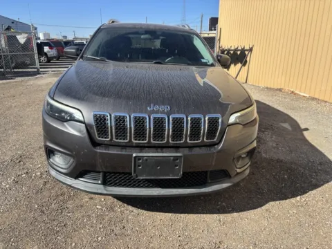 Photos of 2019 Jeep Cherokee Latitude Plus for sale in Abilene, TX at 4M Autoplex - Industrial Blvd