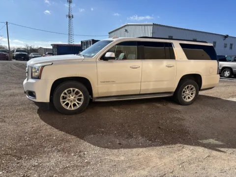 More photos of 2016 GMC Yukon XL SLT at 4M Autoplex - Industrial Blvd, TX