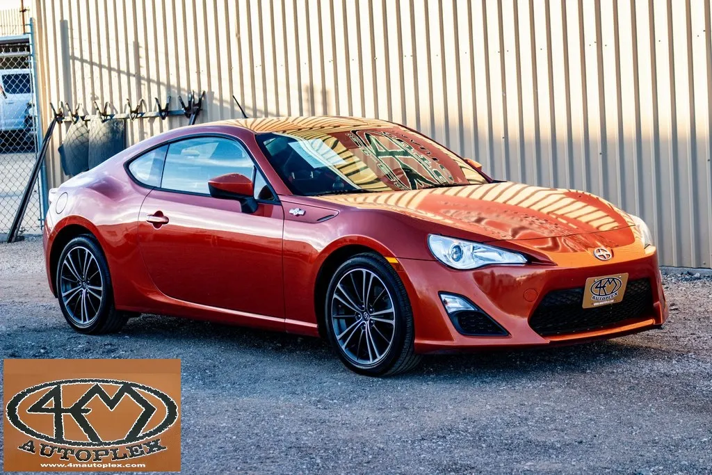 2013 Scion FR-S Base's photo