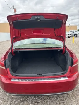 More photos of 2021 Volkswagen Passat 2.0T SE at 4M Autoplex - Industrial Blvd, TX