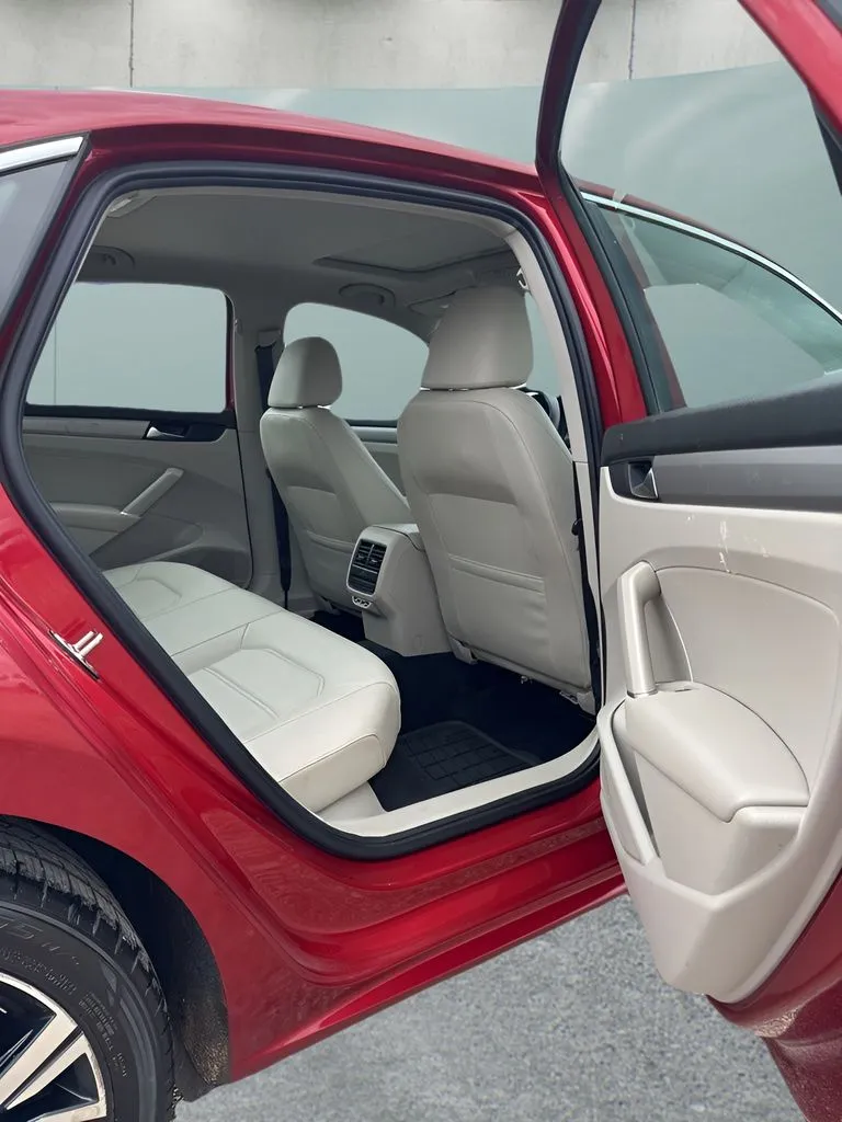 2021 Volkswagen Passat SE - Photo 17