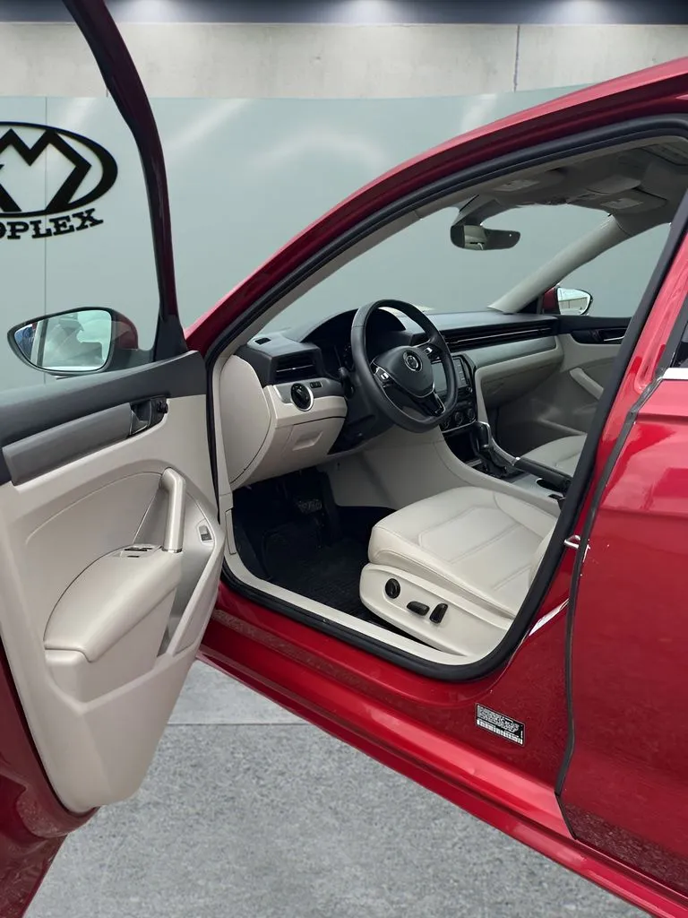 2021 Volkswagen Passat SE - Photo 11