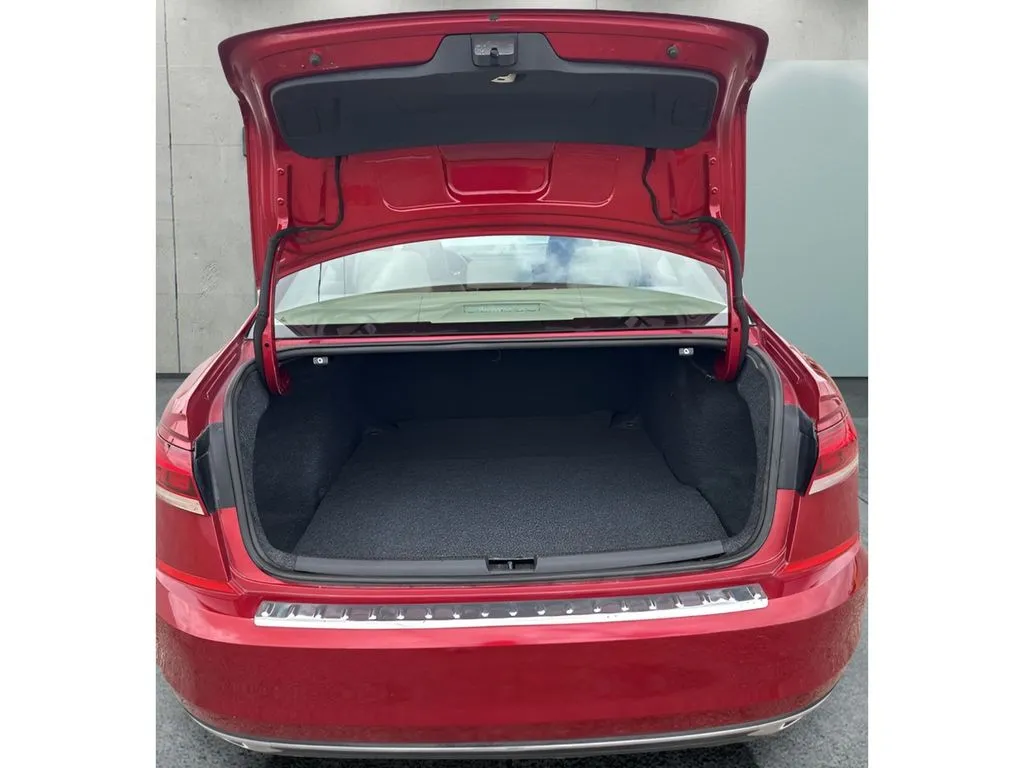 2021 Volkswagen Passat SE - Photo 9