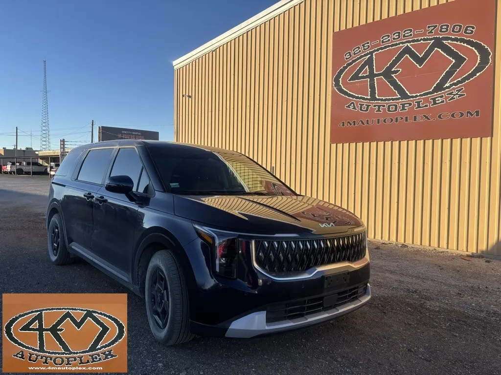 2025 Kia Carnival LXS's photo