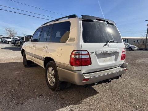 More photos of 2004 Toyota Land Cruiser at 4M Autoplex - Industrial Blvd, TX