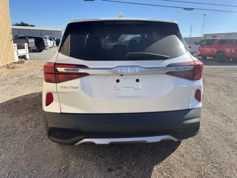 More photos of 2023 Kia Seltos LX at 4M Autoplex - Industrial Blvd, TX