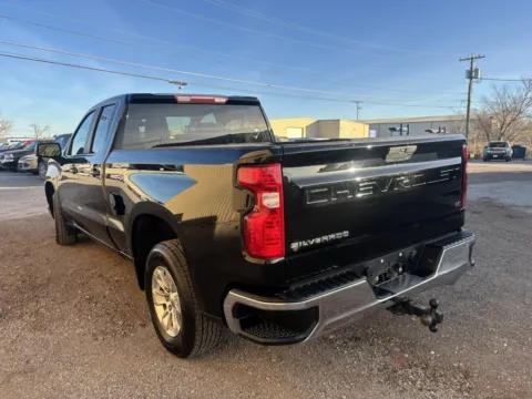 More photos of 2020 Chevrolet Silverado 1500 LT at 4M Autoplex - Industrial Blvd, TX