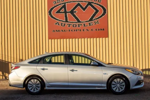 Photos of 2016 Hyundai Sonata Hybrid SE for sale in Abilene, TX at 4M Autoplex - Industrial Blvd