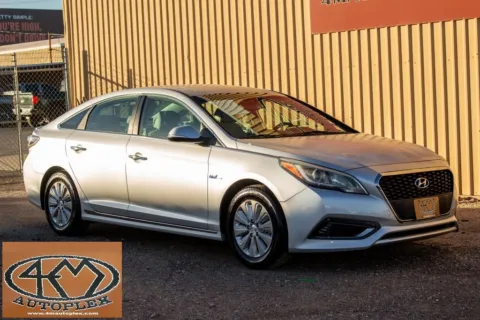 Silver 2016 Hyundai Sonata Hybrid SE for sale in Abilene, TX