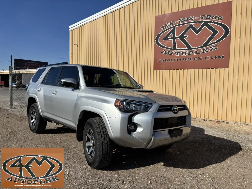 2023 Toyota 4Runner TRD Off-Road's photo
