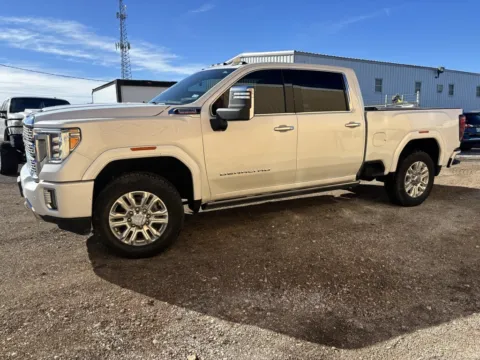 More photos of 2022 GMC Sierra 2500HD Denali at 4M Autoplex - Industrial Blvd, TX