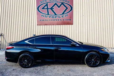 Photos of 2020 Lexus ES 300h for sale in Abilene, TX at 4M Autoplex - Industrial Blvd