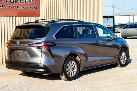 Another view of 2022 Toyota Sienna XLE for sale in Abilene, TX at 4M Autoplex - Industrial Blvd