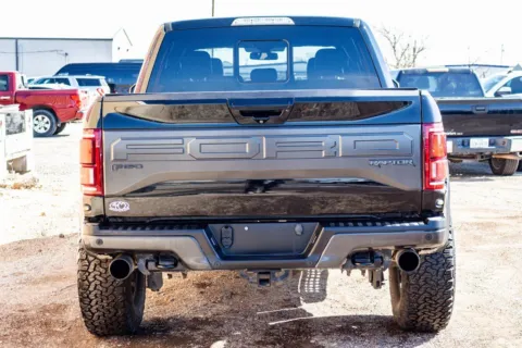 More photos of 2018 Ford F-150 Raptor at 4M Autoplex - Industrial Blvd, TX