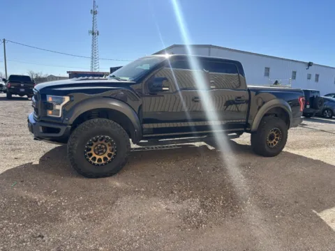 More photos of 2018 Ford F-150 Raptor at 4M Autoplex - Industrial Blvd, TX