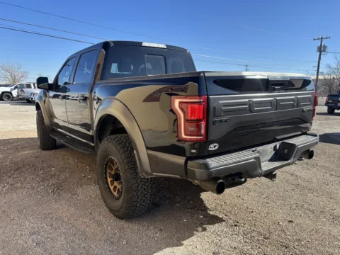 More photos of 2018 Ford F-150 Raptor at 4M Autoplex - Industrial Blvd, TX