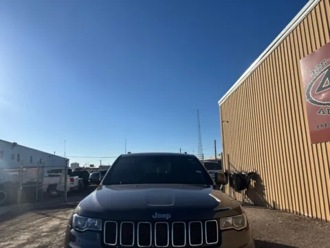 Photos of 2020 Jeep Grand Cherokee Laredo E for sale in Abilene, TX at 4M Autoplex - Industrial Blvd