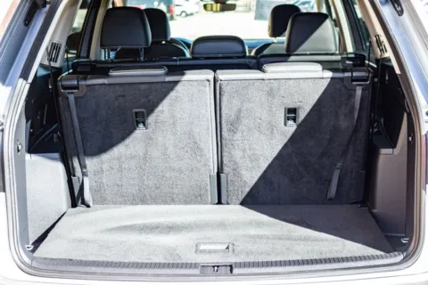 More photos of 2025 Volkswagen Atlas 2.0T SE w/Technology at 4M Autoplex - Industrial Blvd, TX