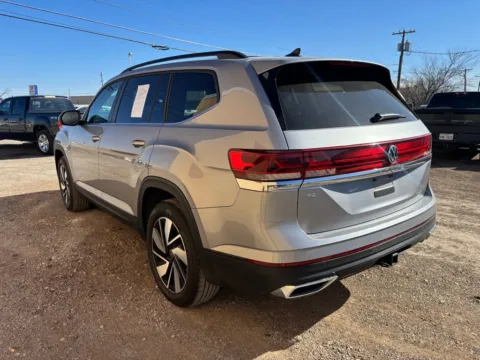 More photos of 2025 Volkswagen Atlas 2.0T SE w/Technology at 4M Autoplex - Industrial Blvd, TX