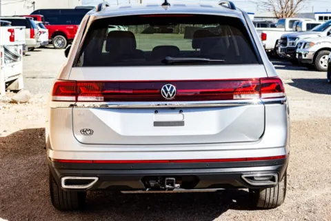 More photos of 2025 Volkswagen Atlas 2.0T SE w/Technology at 4M Autoplex - Industrial Blvd, TX