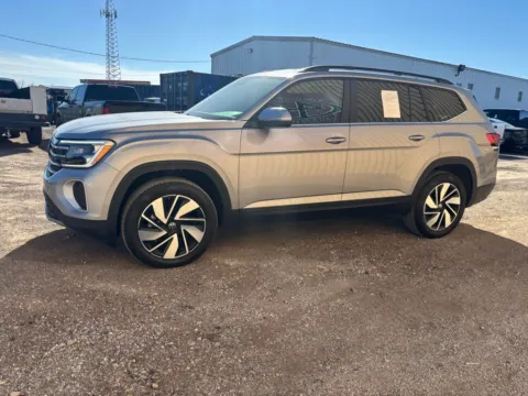 More photos of 2025 Volkswagen Atlas 2.0T SE w/Technology at 4M Autoplex - Industrial Blvd, TX