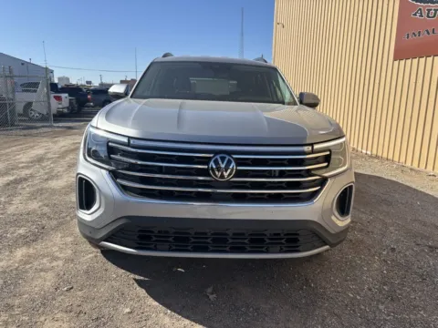 Photos of 2025 Volkswagen Atlas 2.0T SE w/Technology for sale in Abilene, TX at 4M Autoplex - Industrial Blvd