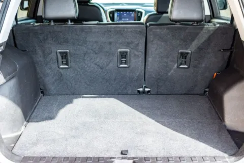 More photos of 2024 GMC Terrain SLT at 4M Autoplex - Industrial Blvd, TX