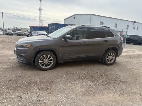 More photos of 2019 Jeep Cherokee Latitude Plus at 4M Autoplex - Industrial Blvd, TX
