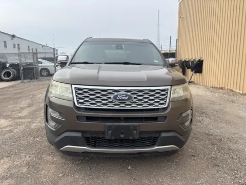 Photos of 2016 Ford Explorer Platinum for sale in Abilene, TX at 4M Autoplex - Industrial Blvd