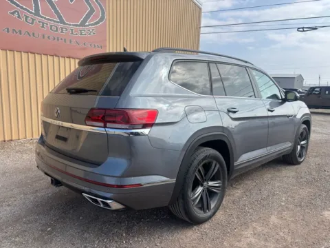 More photos of 2021 Volkswagen Atlas 3.6L V6 SE w/Technology R-Line at 4M Autoplex - Industrial Blvd, TX