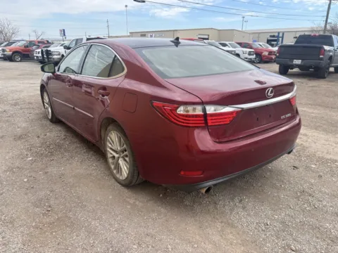 More photos of 2015 Lexus ES 350 at 4M Autoplex - Industrial Blvd, TX