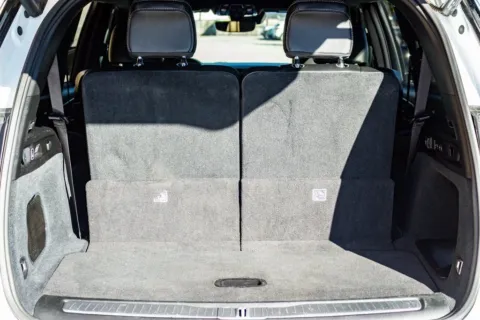 More photos of 2023 Jeep Grand Cherokee L Overland at 4M Autoplex - Industrial Blvd, TX