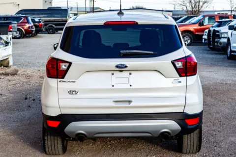 More photos of 2019 Ford Escape SE at 4M Autoplex - Industrial Blvd, TX