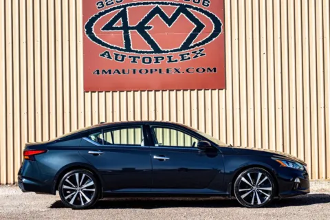 Photos of 2019 Nissan Altima 2.5 Platinum for sale in Abilene, TX at 4M Autoplex - Industrial Blvd