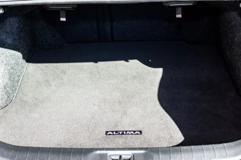 More photos of 2019 Nissan Altima 2.5 Platinum at 4M Autoplex - Industrial Blvd, TX