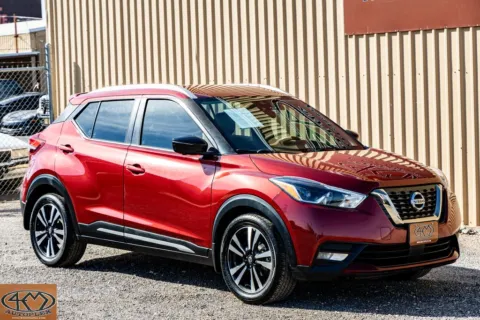 Red 2020 Nissan Kicks SR for sale in Abilene, TX